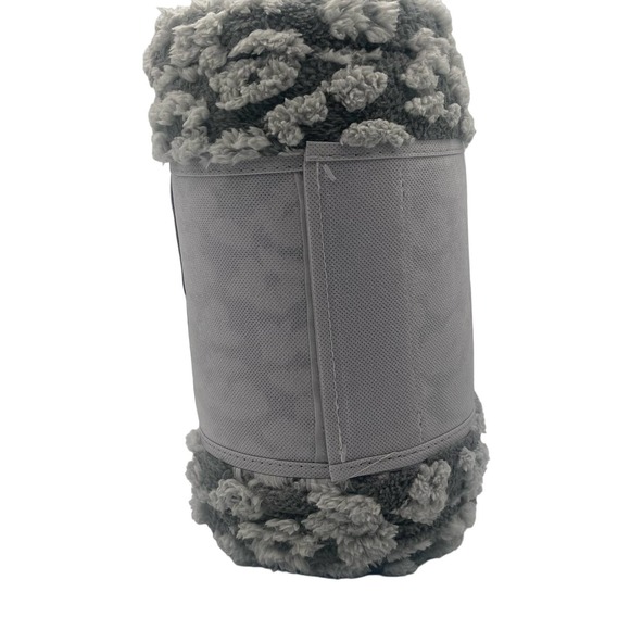 Koolaburra by UGG Blanket Alaina Leopard Sherpa Throw Gray 50 x 70 inch - Picture 5 of 5